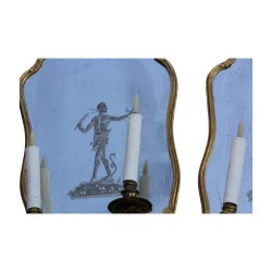 Paar venezianische Spiegel aus vergoldetem Holz mit Kerzenständern im …