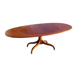 Table de salle à manger en bois d'acajou du Honduras, avec …