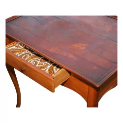 Table Louis XV Bernoise en bois de noyer, pieds de biche et