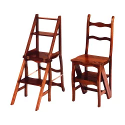 把椅子 - 带古色古香的樱桃木凳子。
