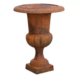 large “MEDICIS” vase without base in cast iron and rust colour.