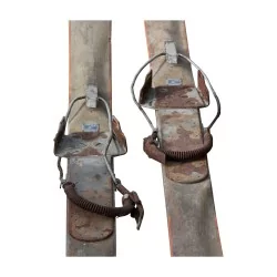 Paire de ski ancien en bois sans les bâtons. 20ème siècle