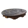 Brienzer Holzsockeltisch mit Schnitzdekor auf … - Moinat - Sockeltische, Gueridons