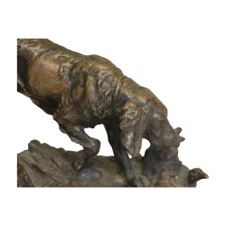 Sculpture en bronze “Setter à la chasse*, signée sur la base à …