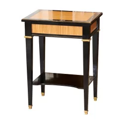 Table de chevet “Zebrano” en bois de merisier et placage …