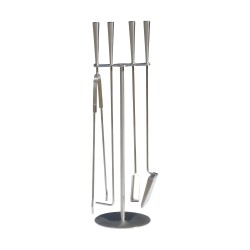 Set d'accessoires de cheminée en inox, modèle conique.
