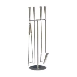 Set of stainless steel fireplace accessories, conical model.