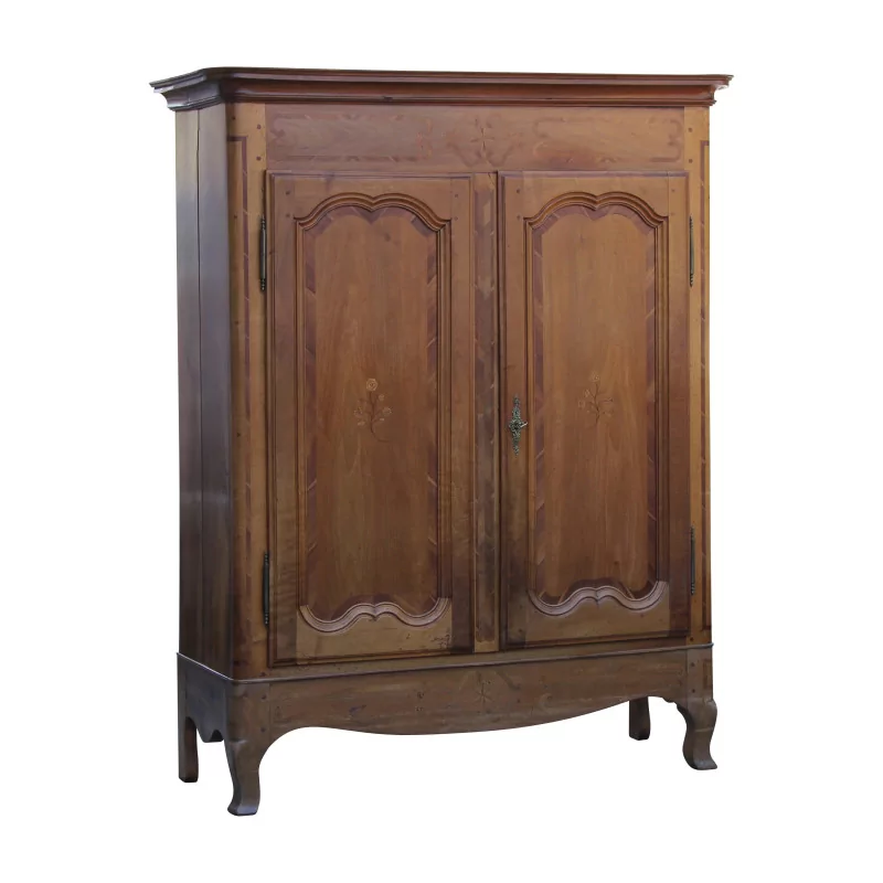 Небольшой гардероб в стиле Людовика XV, богато украшенный маркетри, … - Moinat - Шкафы