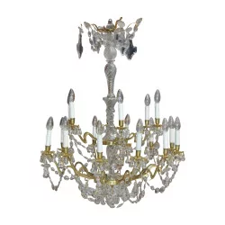 Grand lustre Louis XV à cristaux en bronze doré, 18 lumières.