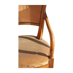 Paire de 2 fauteuils Directoire en bois de noyer avec assise