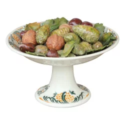 Assiette sur pied décorative en porcelaine “Barbotine” …