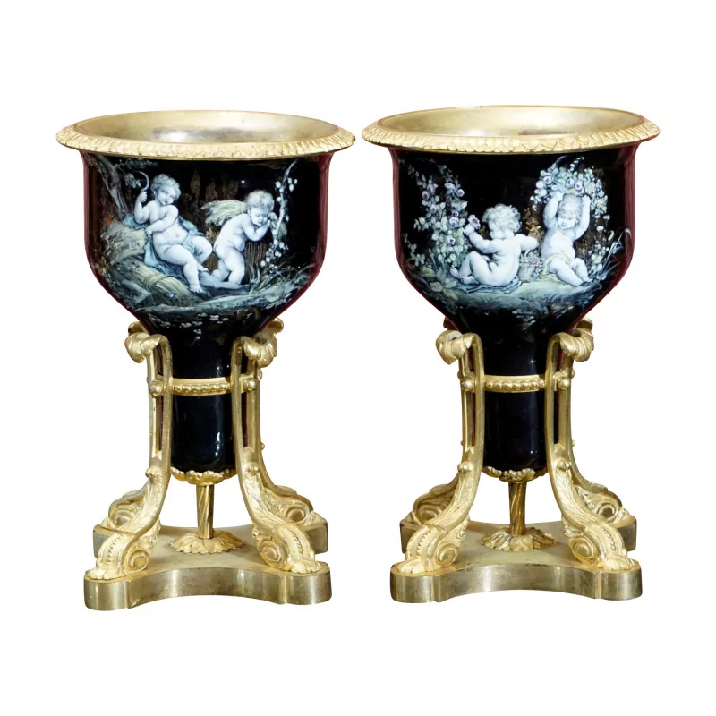 对拿破仑三世花瓶，中央主体为搪瓷金属…… - Moinat - 箱, 瓮, 花瓶
