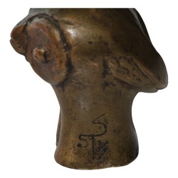 只青铜猫头鹰，署名 Pierre Siebold，Pastori 铸造厂。瑞士，1953 年