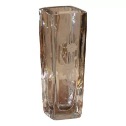 Thick crystal vase with engraved “Flowers” pattern by …