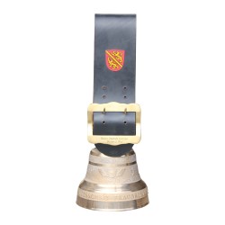 Große 13-Pfund-Glocke aus der Gießerei Berger in Bärau mit …