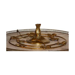 Tischleuchte „Ombelle“ auf reich verziertem Bronzeständer.
