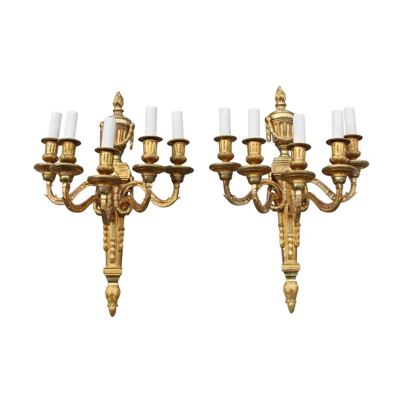 Paire d'appliques Louis XVI Napoléon III en bronze doré, grand … - Moinat - Appliques murales Paire d'appliques Louis XVI Napoléon III en bronze doré, grand … - Moinat - Appliques murales
