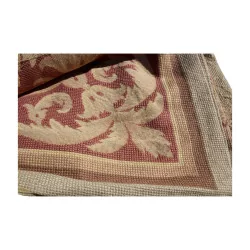 Tapis aux petits points, Needlepoint. Coloris : Beige, marron,