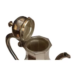 个装饰艺术风格的咖啡壶，800 银。德国，20 世纪初……