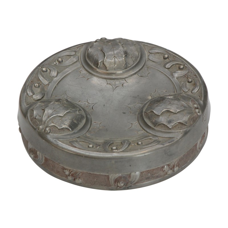 matte Blechdose mit Deckel. 20. Jahrhundert - Moinat - Schachtel, Urnen, Vasen matte Blechdose mit Deckel. 20. Jahrhundert - Moinat - Schachtel, Urnen, Vasen