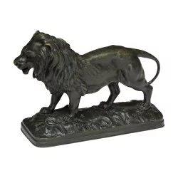 Bronze “Lion Marchant”, patine verte, signé Joseph Victor …