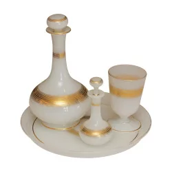 Lot of white and gold opalines with plate, 2 decanters and 1