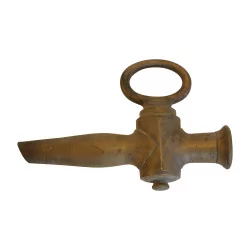 Bronze barrel neck. 19th century.