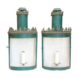 Pair of lanterns in green and gold painted sheet metal, 1 …