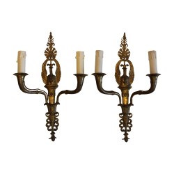 Paire d'appliques Empire en bronze ciselé à 2 lumières. Début …