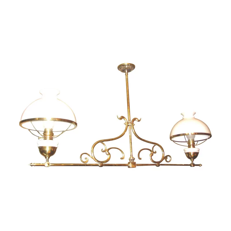盏黄铜和蛋白石台球吊灯，带电。瑞士人 - Moinat - Opaline