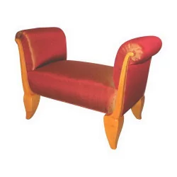 枫木长凳脚凳，红色丝绸软垫，采用……