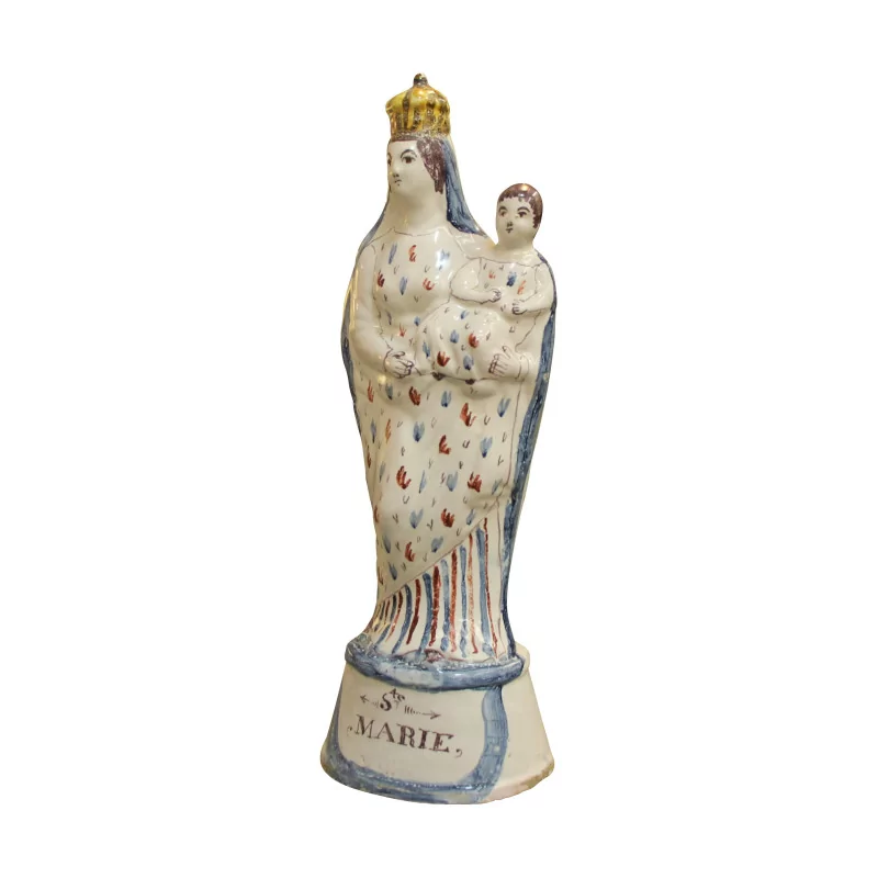 Vierge couronnée à l'enfant debout, vêtue d'une robe et un … - Moinat - Porcelaine