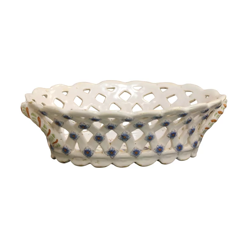 oval earthenware basket imitating basketry, decorated … - Moinat - Chinaware, Porcelain