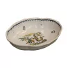 Earthenware dish or compote, polychrome decoration of … - Moinat - Chinaware, Porcelain