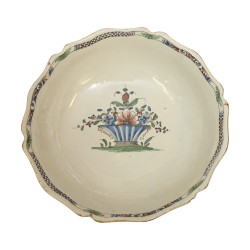 Round earthenware dish or compote, polychrome decoration of a bouquet …