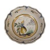 Plat ou compotier rond en faïence, décor polychrome de femme … - Moinat - Porcelaine