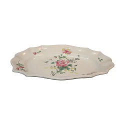earthenware dish with contoured edge with polychrome decoration of flowers...