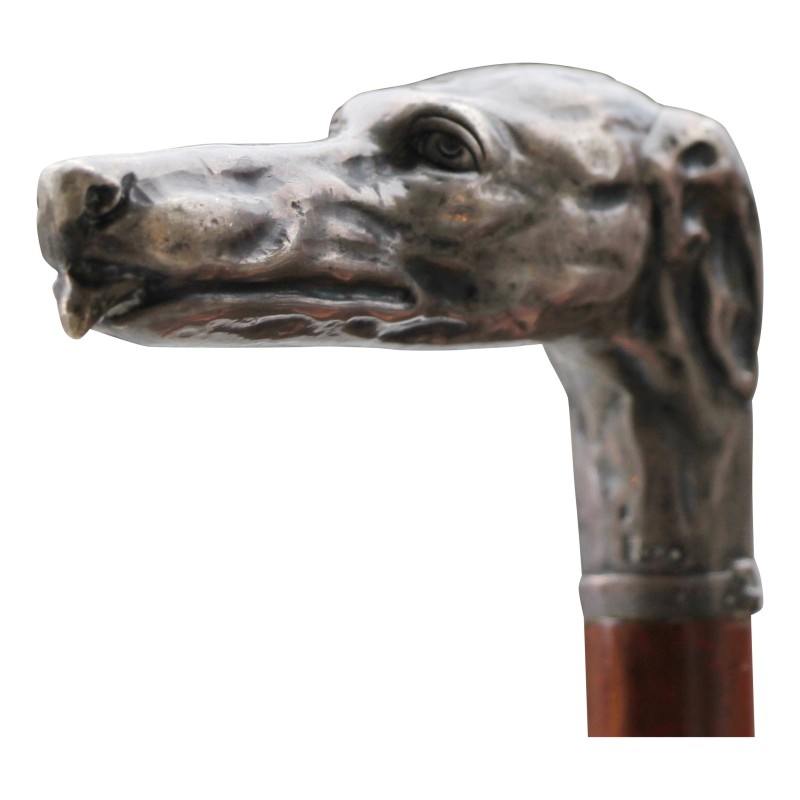 Canne en bois avec pommeau tête de chien en argent 800. 20ème - Moinat - Accessoires de décoration Canne en bois avec pommeau tête de chien en argent 800. 20ème - Moinat - Accessoires de décoration