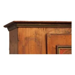 Armoire de chalet en bois de sapin, décors peint et daté au …