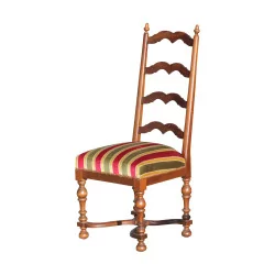 Chaise de style Louis XIII recouvert de velours rayé, modèle …