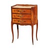 Chevet de style Louis XV en bois de marqueterie et bois de - Moinat - Bouts de canapé, Bouillottes, Chevets, Guéridons