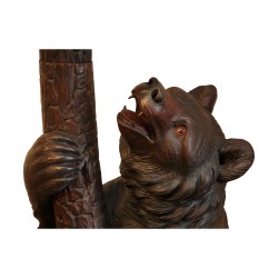 monumentale Brienzer Garderobe \"Bär\" in geschnitztem Holz,