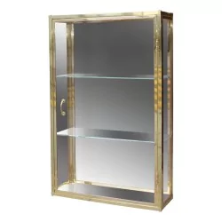 Vitrine à suspendre en laiton brillant avec rayons en verre et