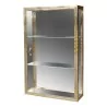 Vitrine à suspendre en laiton brillant avec rayons en verre et - Moinat - Etagères, Bibliothèques, Vitrines