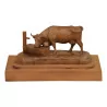 Walnut cow at a drinking trough, sculpture by Brienz, installed … - Moinat - VE2022/3