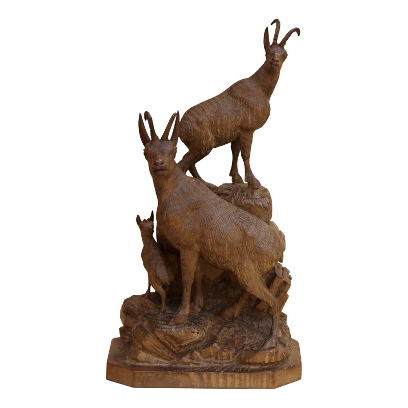 Groupe de chamois sur les rochers, en bois sculpté de Brienz. - Moinat - Accessoires de décoration Groupe de chamois sur les rochers, en bois sculpté de Brienz. - Moinat - Accessoires de décoration