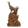 Groupe de chamois sur les rochers, en bois sculpté de Brienz. - Moinat - Accessoires de décoration