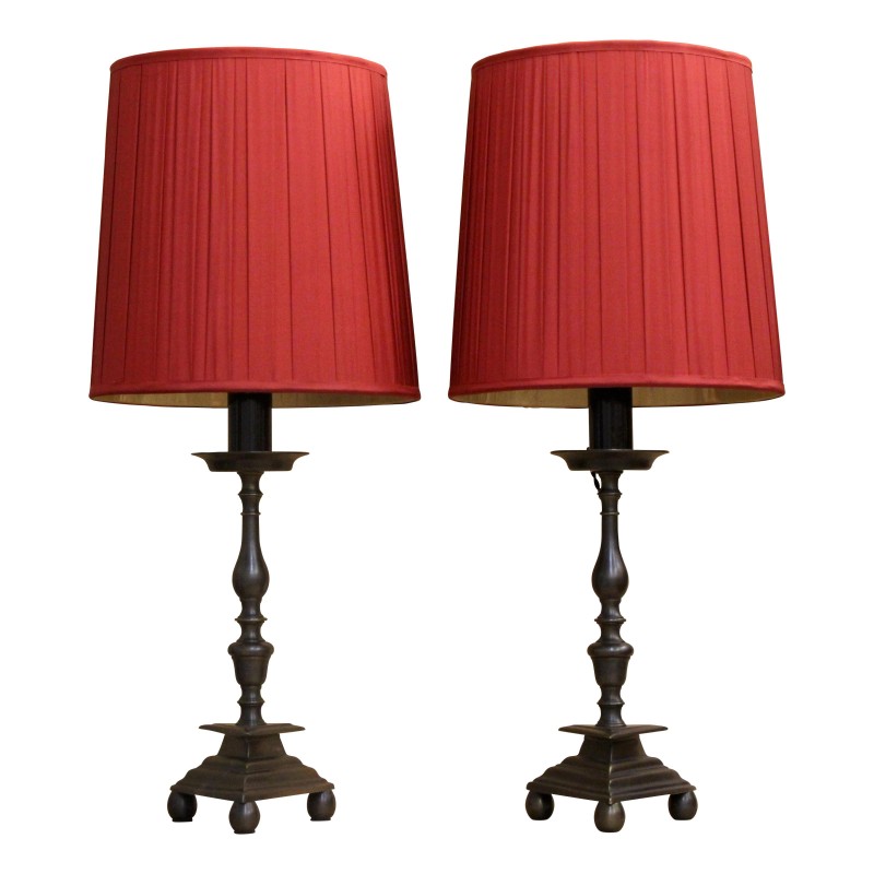 Pair of patinated bronze candlesticks. Renaissance style, … - Moinat - Table lamps Pair of patinated bronze candlesticks. Renaissance style, … - Moinat - Table lamps