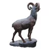 Steinbock auf seinem Felsen, in patinierter Bronze. - Moinat - Statuen