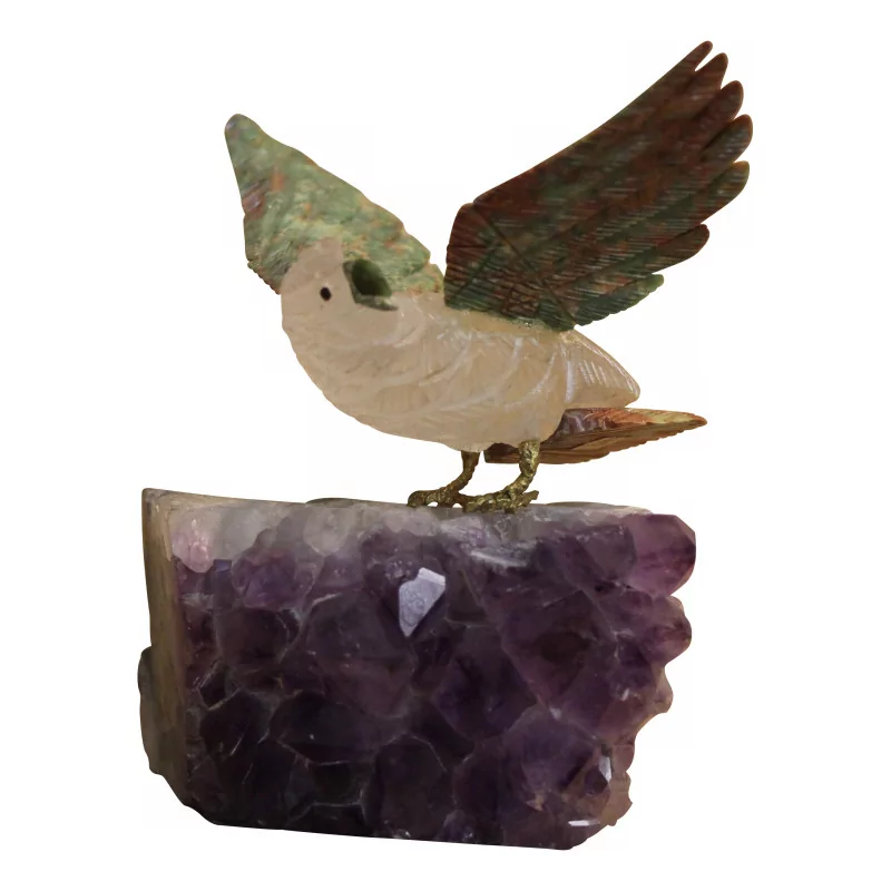 只鹦鹉雕刻在紫水晶底座上的石头上。 …… - Moinat - 装饰配件